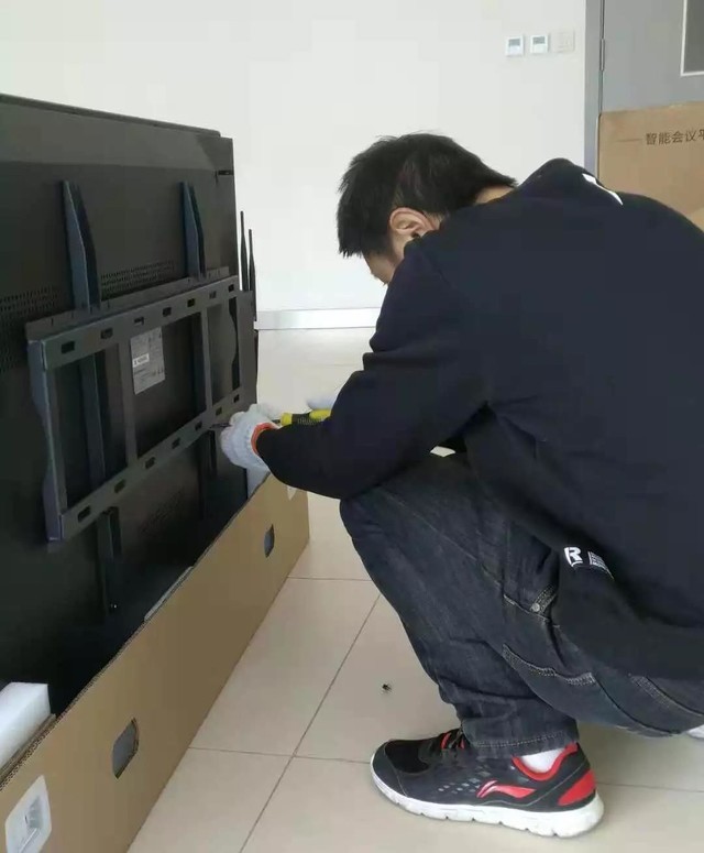 安裝日記—國能汽車部署皓麗智能平闆 
